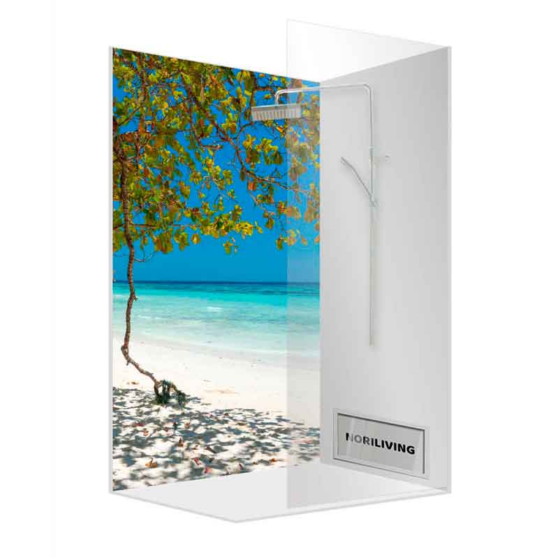Moderne Duschkabine mit tropischem Strandbild auf der Rückwand und transparenter Glastür