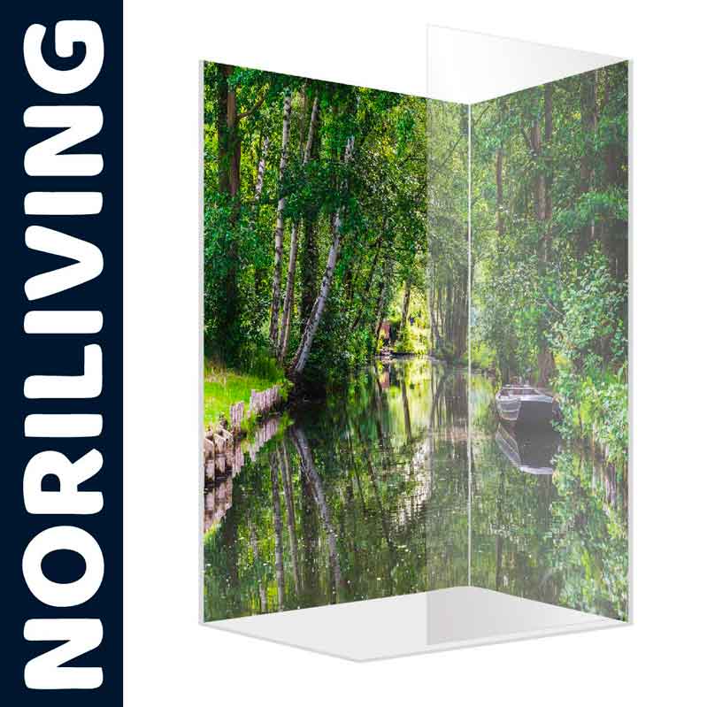 Acrylglasbild mit einer idyllischen Flusslandschaft und Boot, verkauft von Noriliving